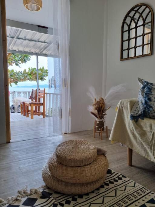 Kapila - Beachfront